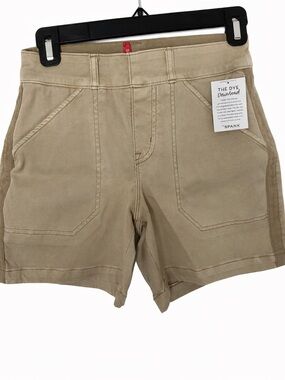 NWT SPANX Beige Twill Shorts for Women. Elastic waist. 6”inseam. Size X-small